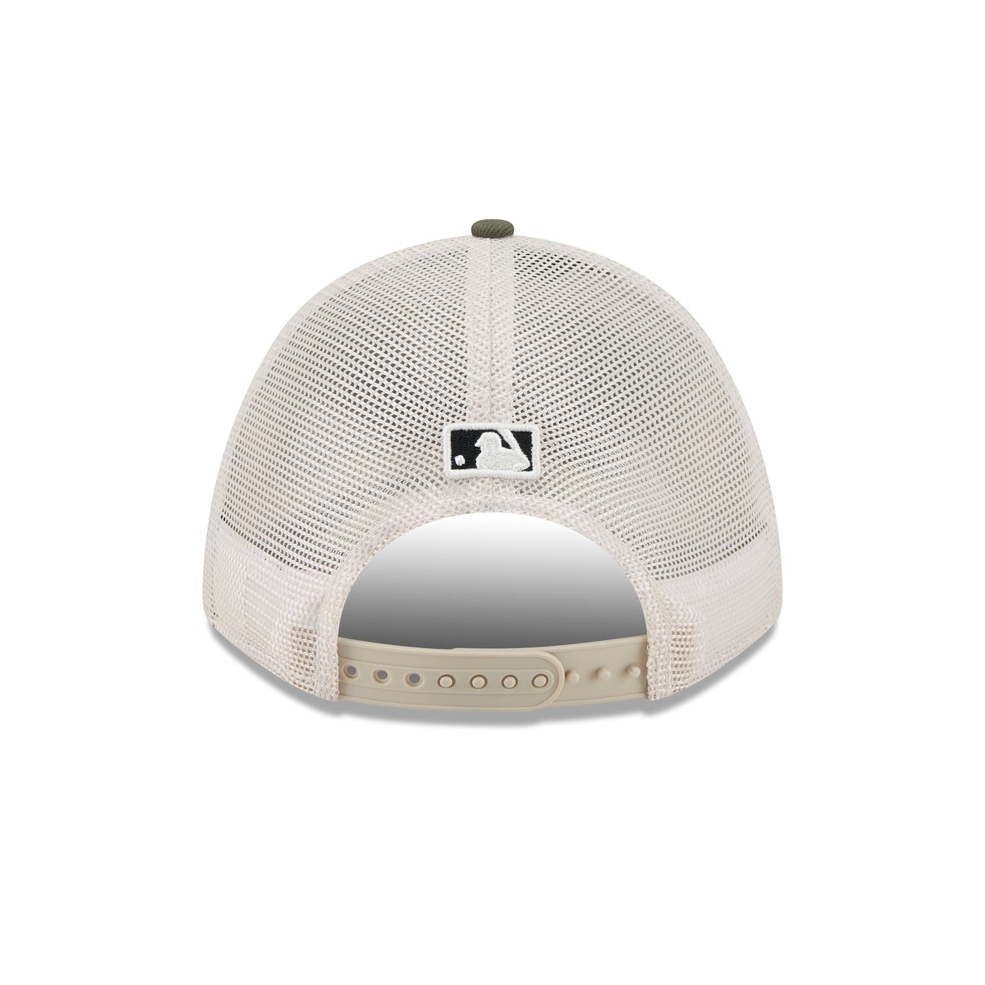 Boston Red Sox Armed Forces Day 2025 9FORTY M-Crown A-Frame Trucker Hat