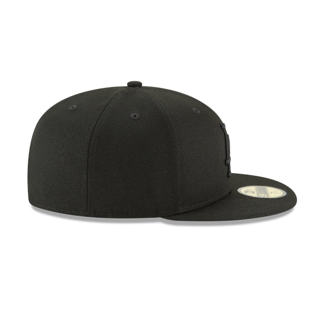 Los Angeles Dodgers Blackout Basic 59FIFTY Fitted Hat